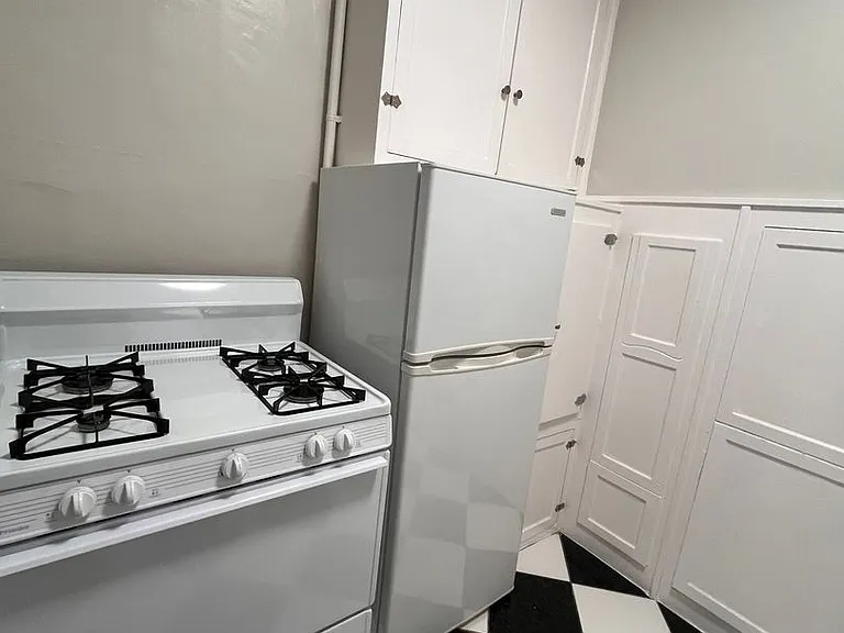 0080 - 328 Elm Ave. Llc. — Photo 10