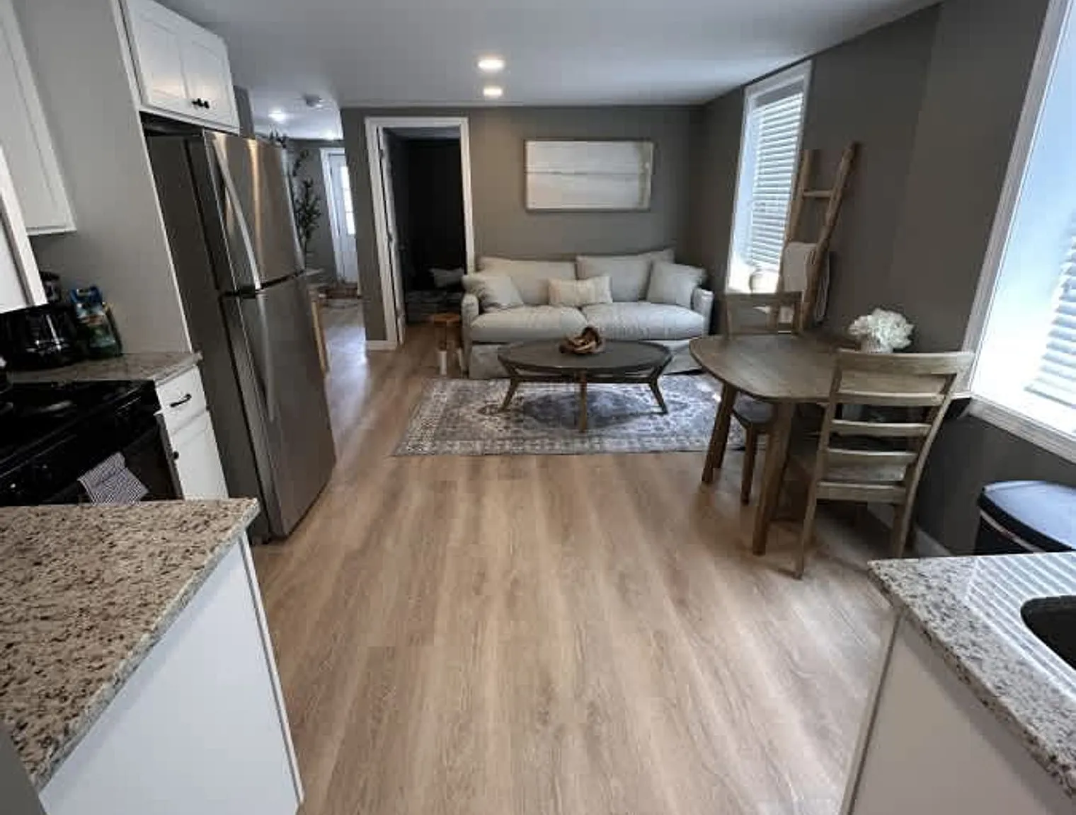 1 bed, 1.0 bath, 495 sqft, $3,960 — Photo 3