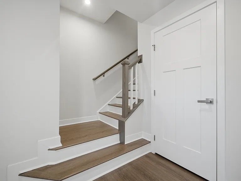 1216 Gunboat Dr — Photo 2