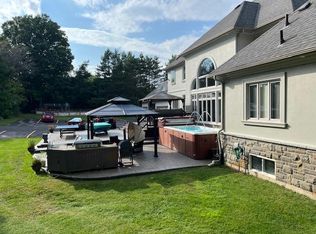 23 Cranborne Chase, Whitchurch Stouffville, ON L4A0C6