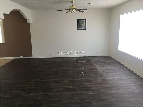 5th image of 4417 Swandale Ave
