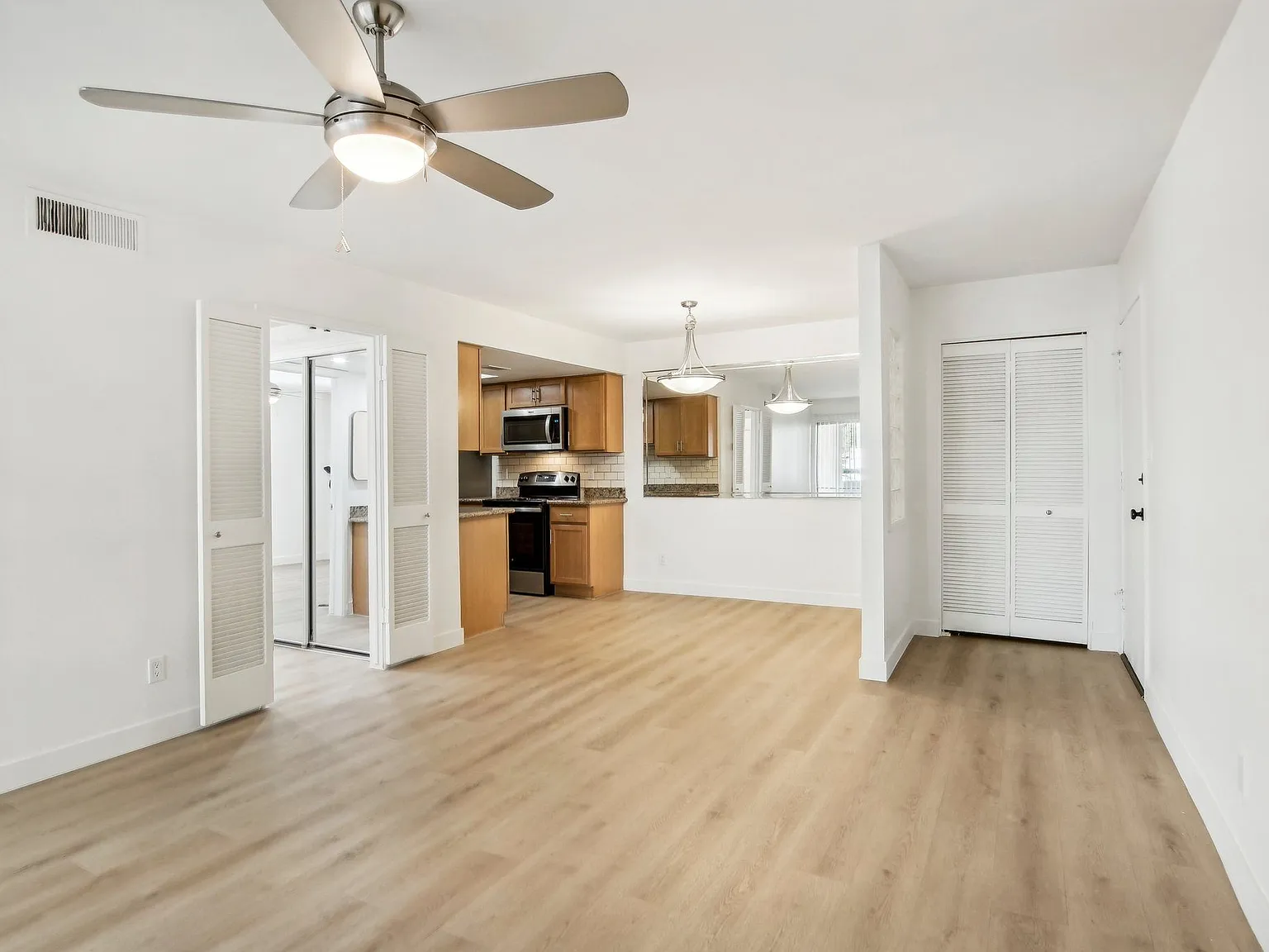 The Viridian Apartments — Photo 2