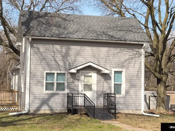 510 N Oakland Ave, Oakland, NE 68045