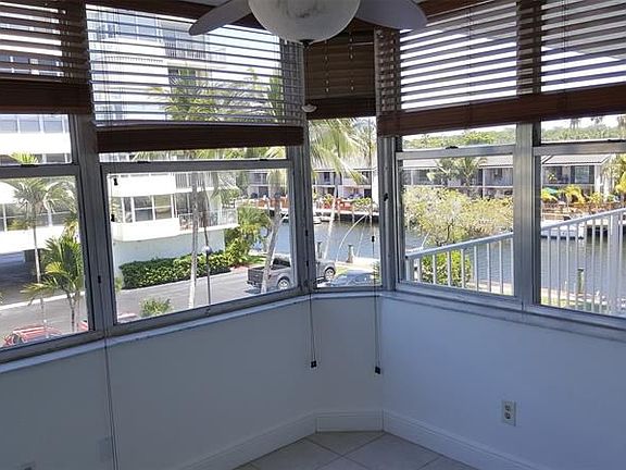 4th image of 16565 NE 26th Ave APT 3G