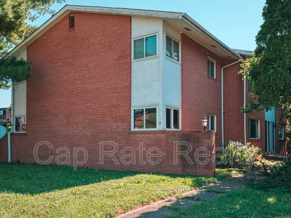 26 S Hampton Rd #D
