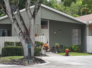 22275 Woodborn Dr, Boca Raton, FL 33428