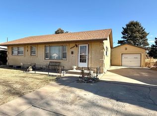 1908 Lynwood Ln, Pueblo, CO