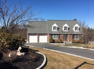 42 Hampshire Rd, Peabody, MA 01960