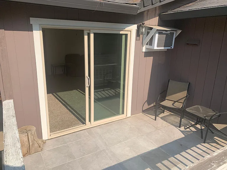 Sliding door to balcony