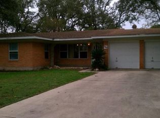 133 Beechwood Ave, Universal City, TX 78148