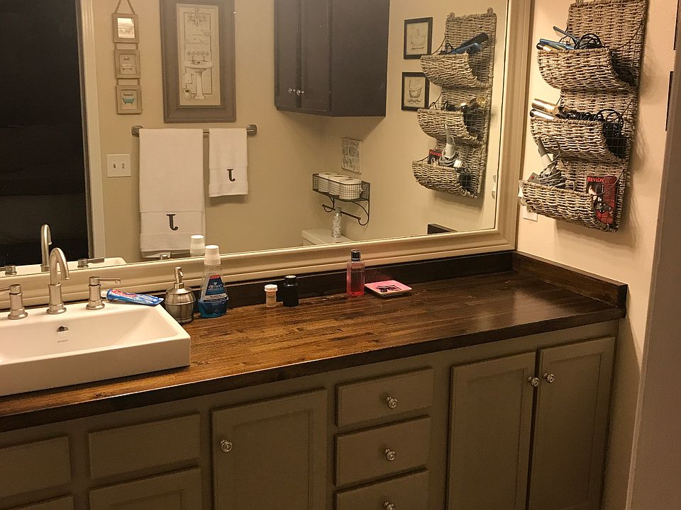 2nd image of 6707 Rochelle Ln