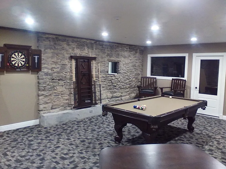Darts, Ping Pong, Billiards and 3 Flat Screens