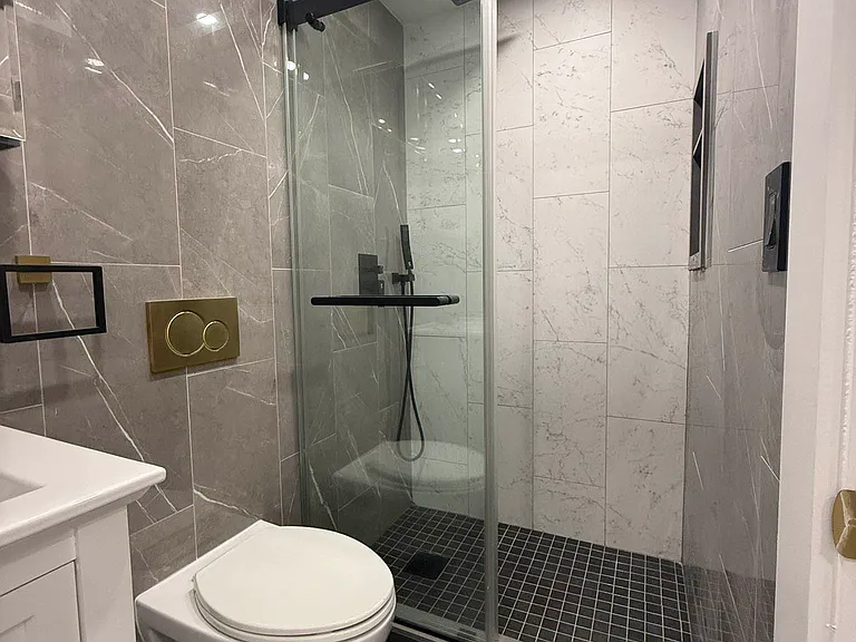 60-82 Catalpa Ave #1B — Photo 15