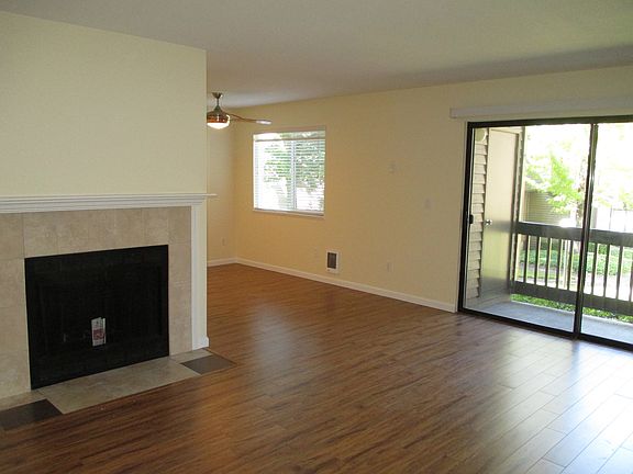 Entry looking to living room