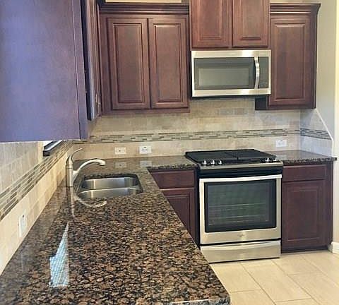 4th image of 129 Majestic Oak Cir