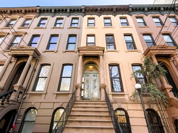264 Barrow St #3, Jersey City, NJ 07302