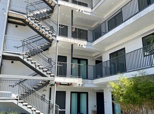 Elegant Building on Culver, Los Angeles, CA 90066