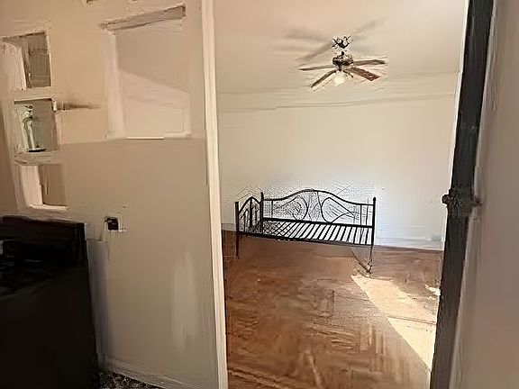3rd image of 1177 Anderson Ave APT 2B