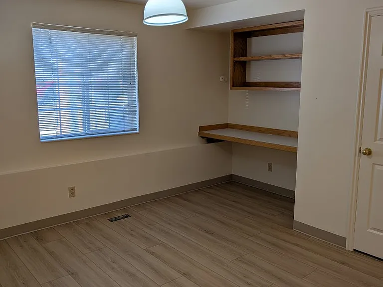 164 Pioneer Ave #104 — Photo 8