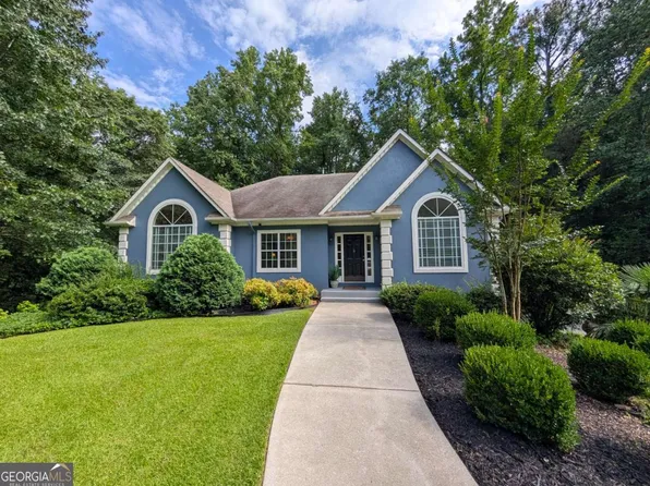 6797 Greenoak Dr, Douglasville, GA 30135
