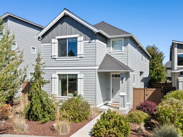 61066 SE Sydney Harbor Dr, Bend, OR 97702