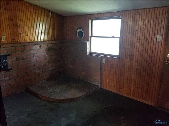 5th image of 343 E Lynn St