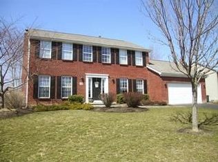 9540 Wayne Brown Dr, Powell, OH