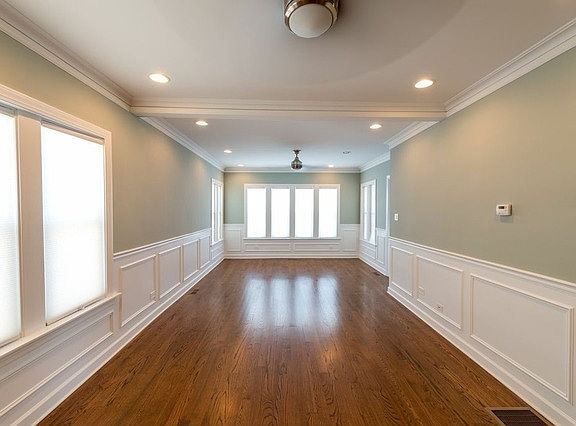 3rd image of 3940 N Nordica Ave