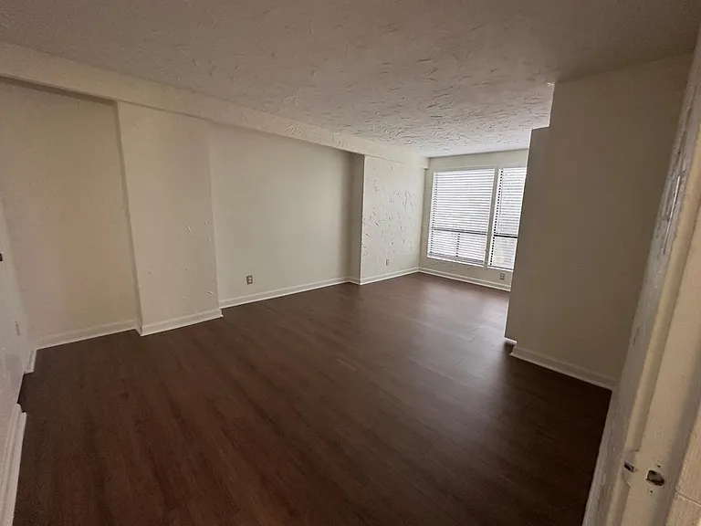 5916 Lago Vista Way #B-10 — Photo 12