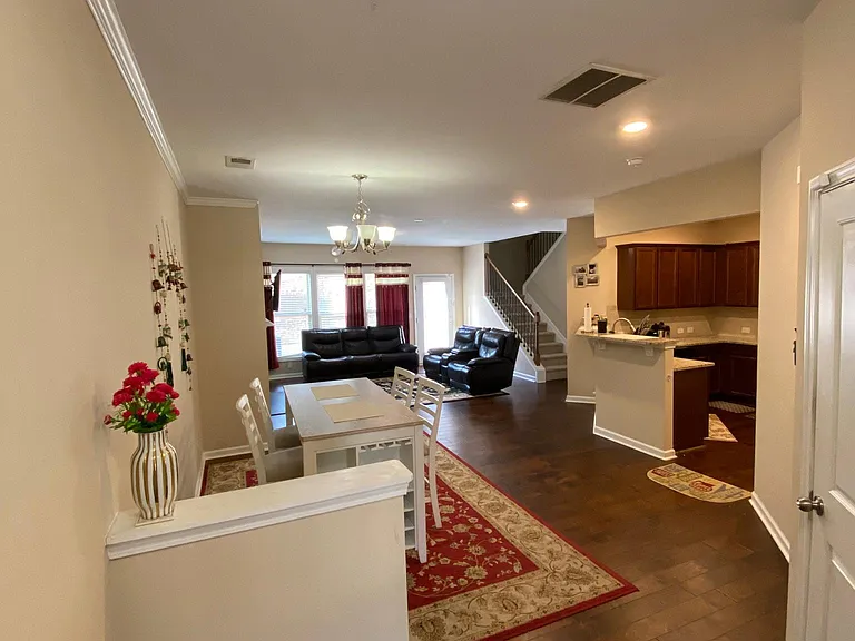 4190 Hammond Bridge Dr — Photo 4