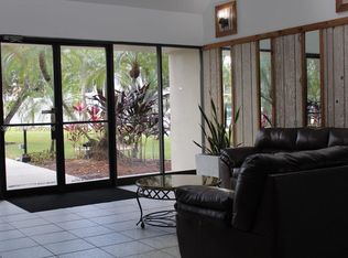 210 Lakeview Dr, Fort Lauderdale, FL 33326