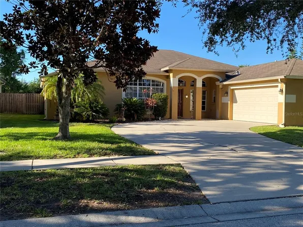 6718 Brighton Park Dr, Apollo Beach, FL 33572