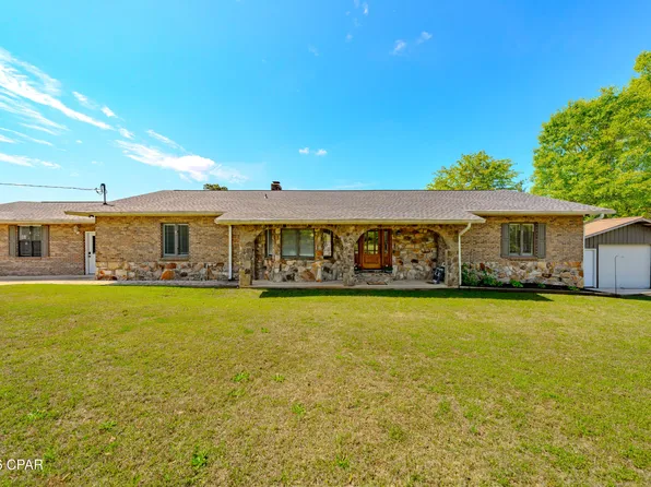 4765 Country Lake Dr, Marianna, FL 32446