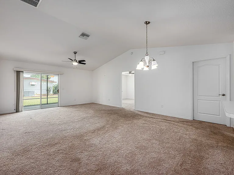 1329 Paradise Dr — Photo 9