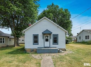 208 E Front St, Roanoke, IL 61561