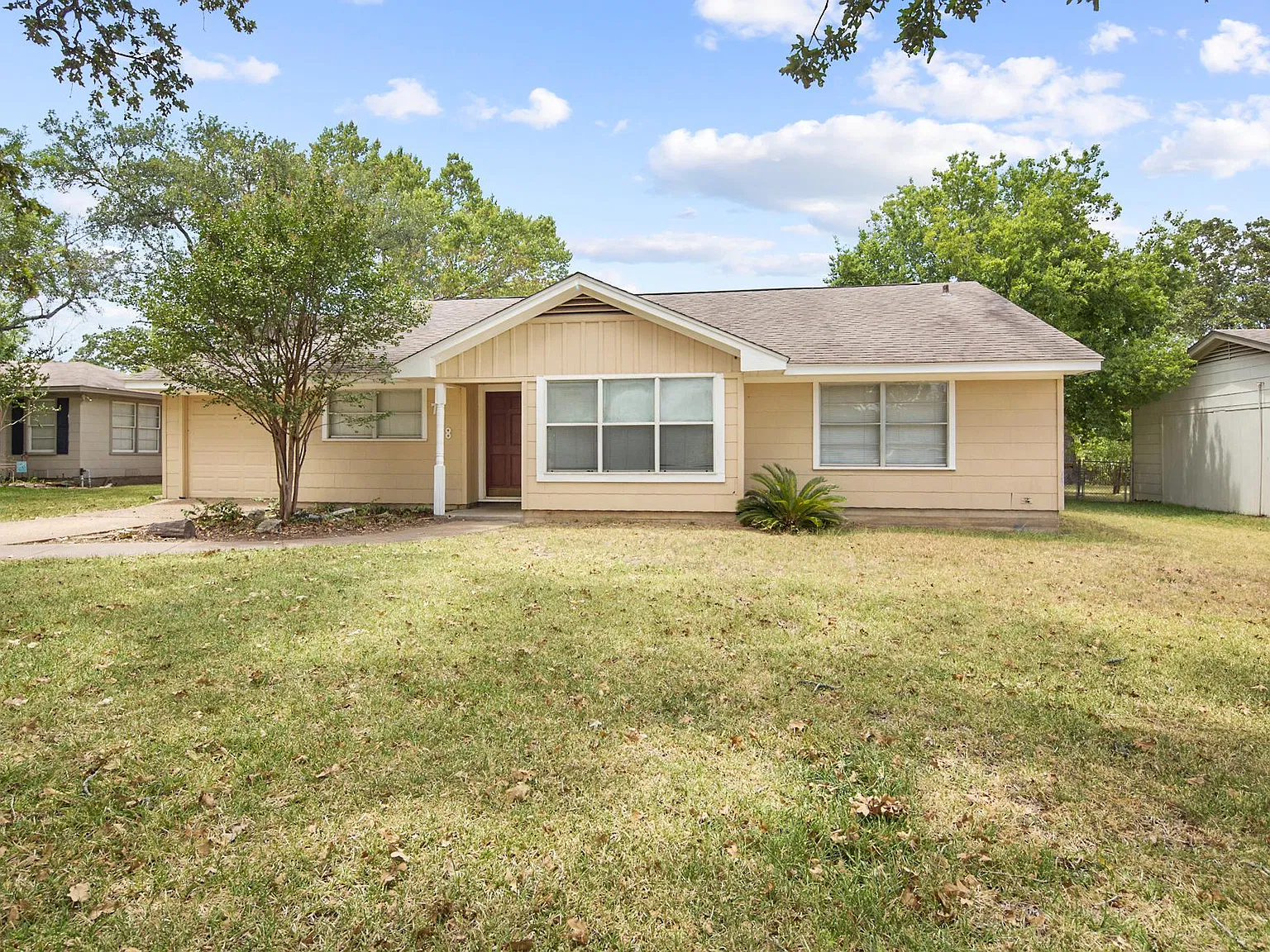 4 bed, 1491 sqft, $2,600 — Photo 3