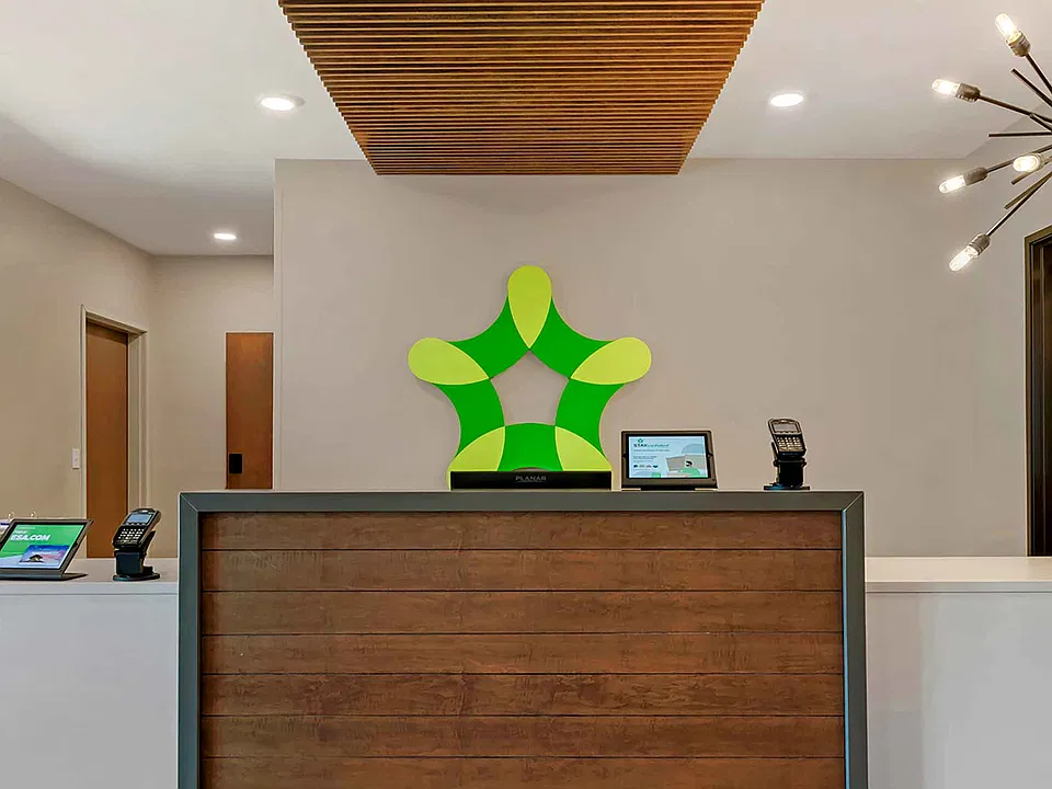 Lobby and Guest Check-in