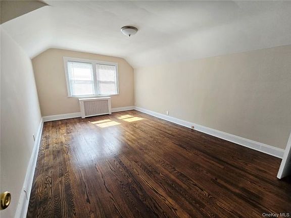5th image of 190 Bryant Ave