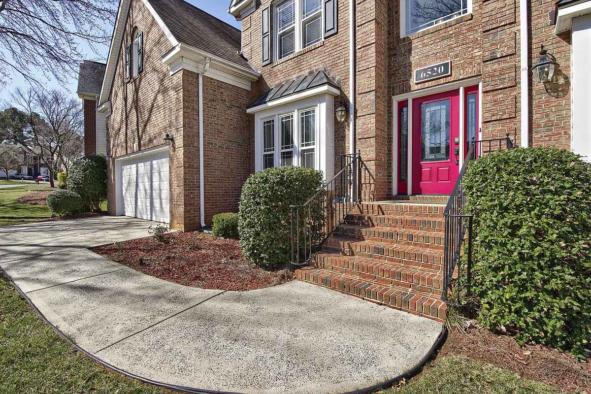 Building Photo - 6520 Red Maple Dr