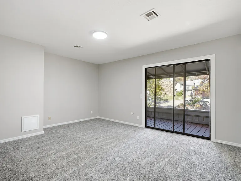 3310 E 68th Pl #4 — Photo 35