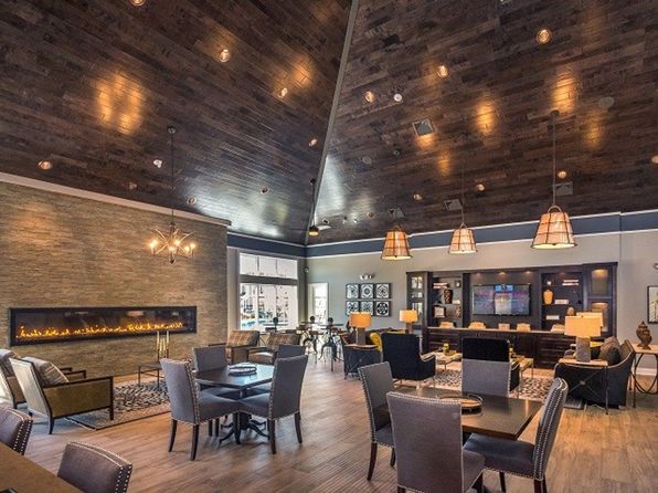 Essex Chase | 1000 Gianna Dr, Glassboro, NJ