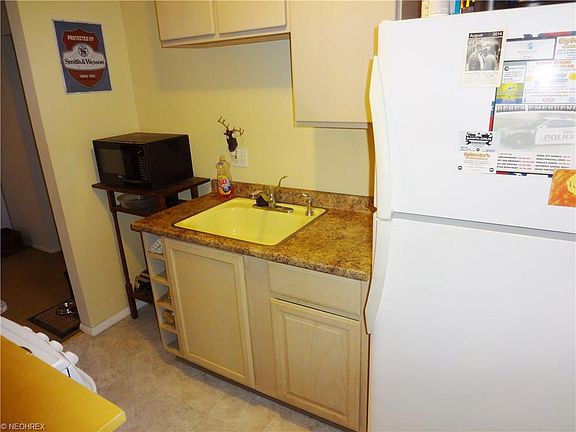 4th image of 115 S Rocky River Dr APT 503