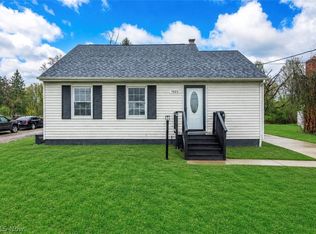 7623 Macedonia Rd, Bedford, OH 44146
