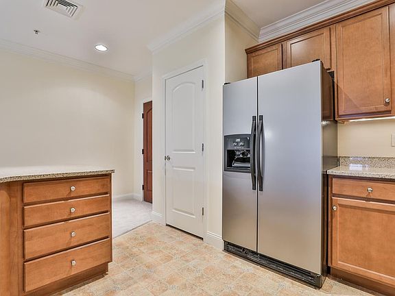 5th image of 4 Henry David Dr Unit 107