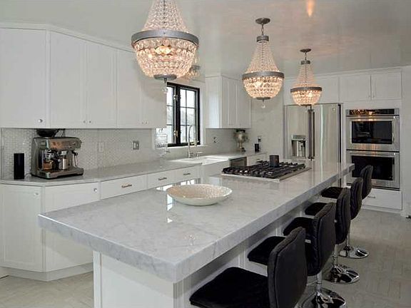 2nd image of 10 Bayamo Ln