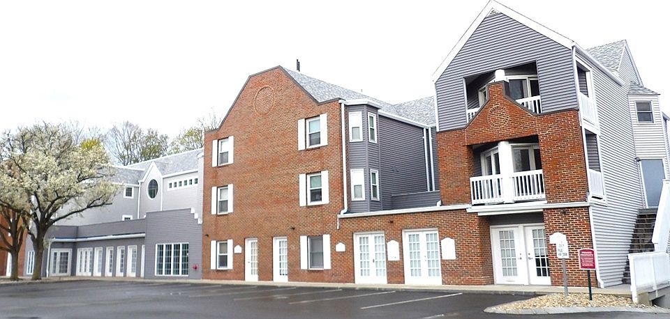 1st image of 212 Humphrey St Suite 202