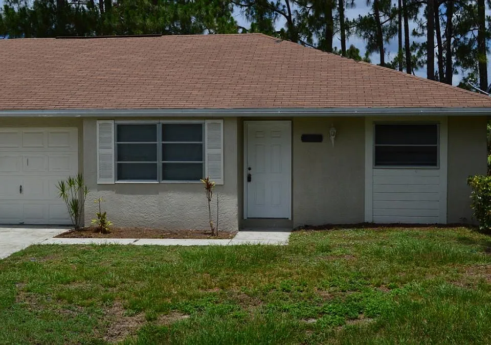 2432 Lantana Ave