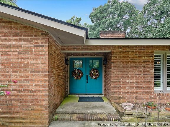 5th image of 3641 Farmbrook Rd