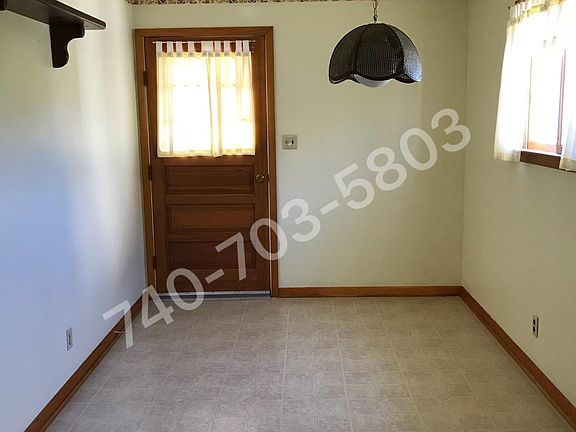 5th image of 450 Charles St
