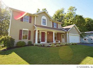 573 Holt Rd, Webster, NY 14580